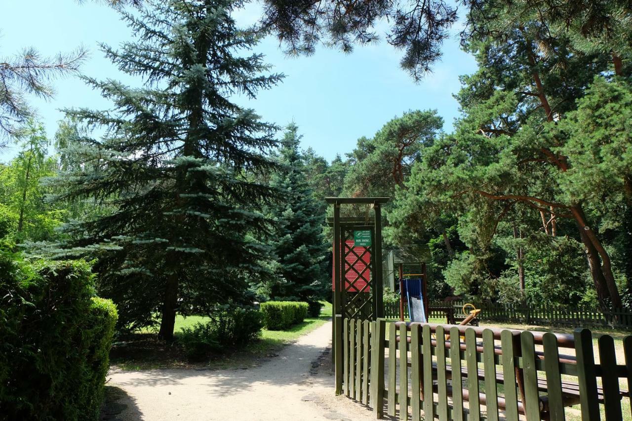 Lesny Osrodek Szkoleniowy W Puszczykowie Puszczykowo Esterno foto